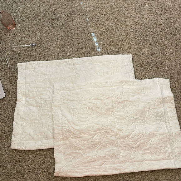 Standard white shams. New. Two standard shams with a decorative pattern. - Picture 1 of 8